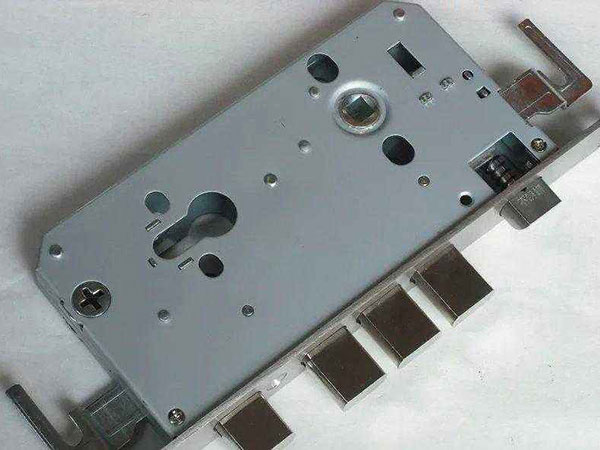 昆明市24小时上门开锁公司